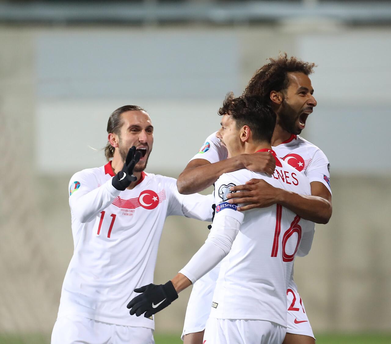 Antalyaspor milli takımlara en çok futbolcu gönderenler arasında