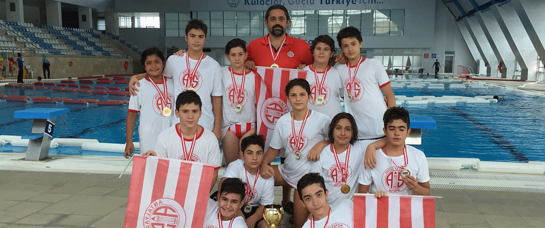Sutopu Erkekler U14’te şampiyon Antalyaspor