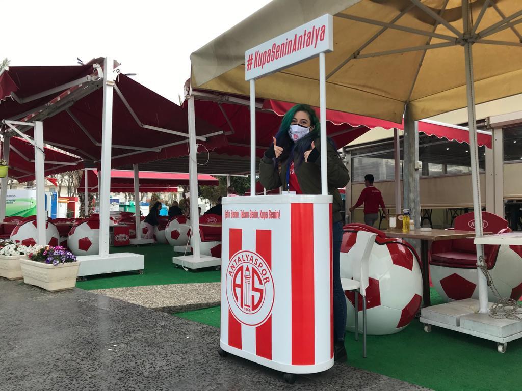 Bayrak kampanyasında tarihi rekor!
