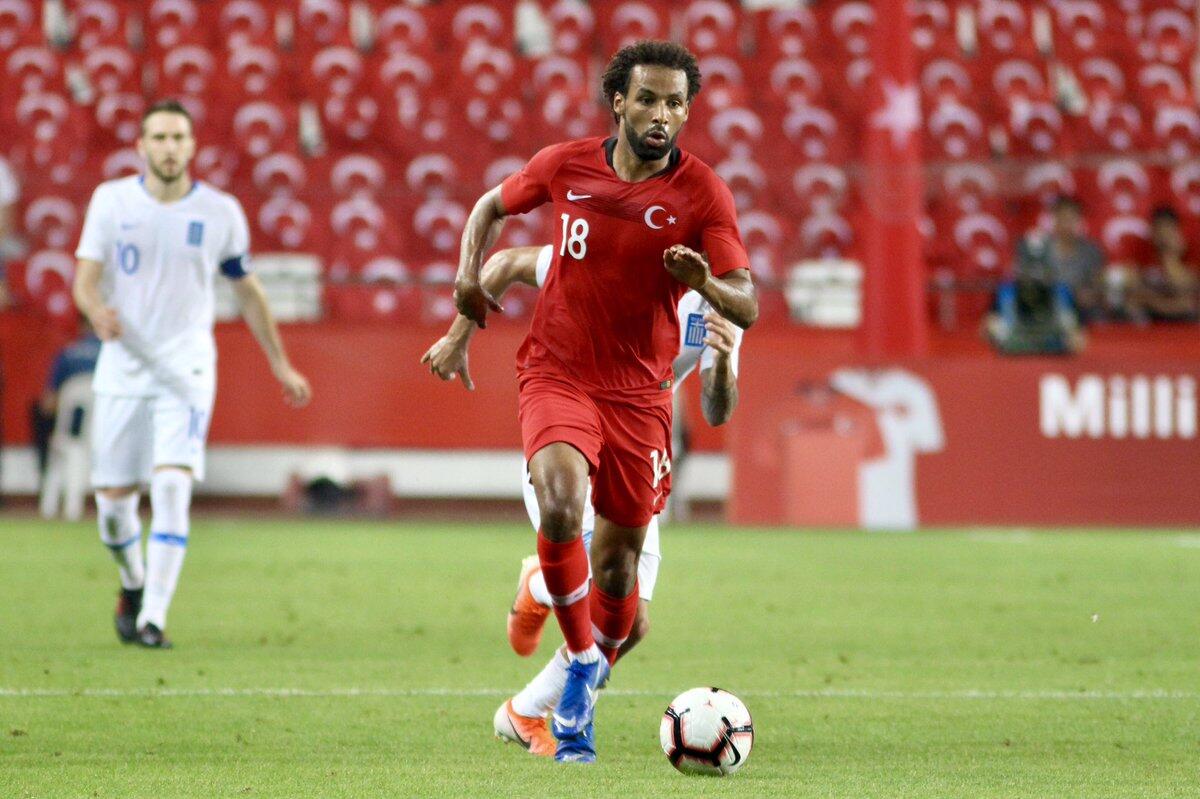 Nazım Sangare Ay-Yıldızlı formayla beğeni topladı