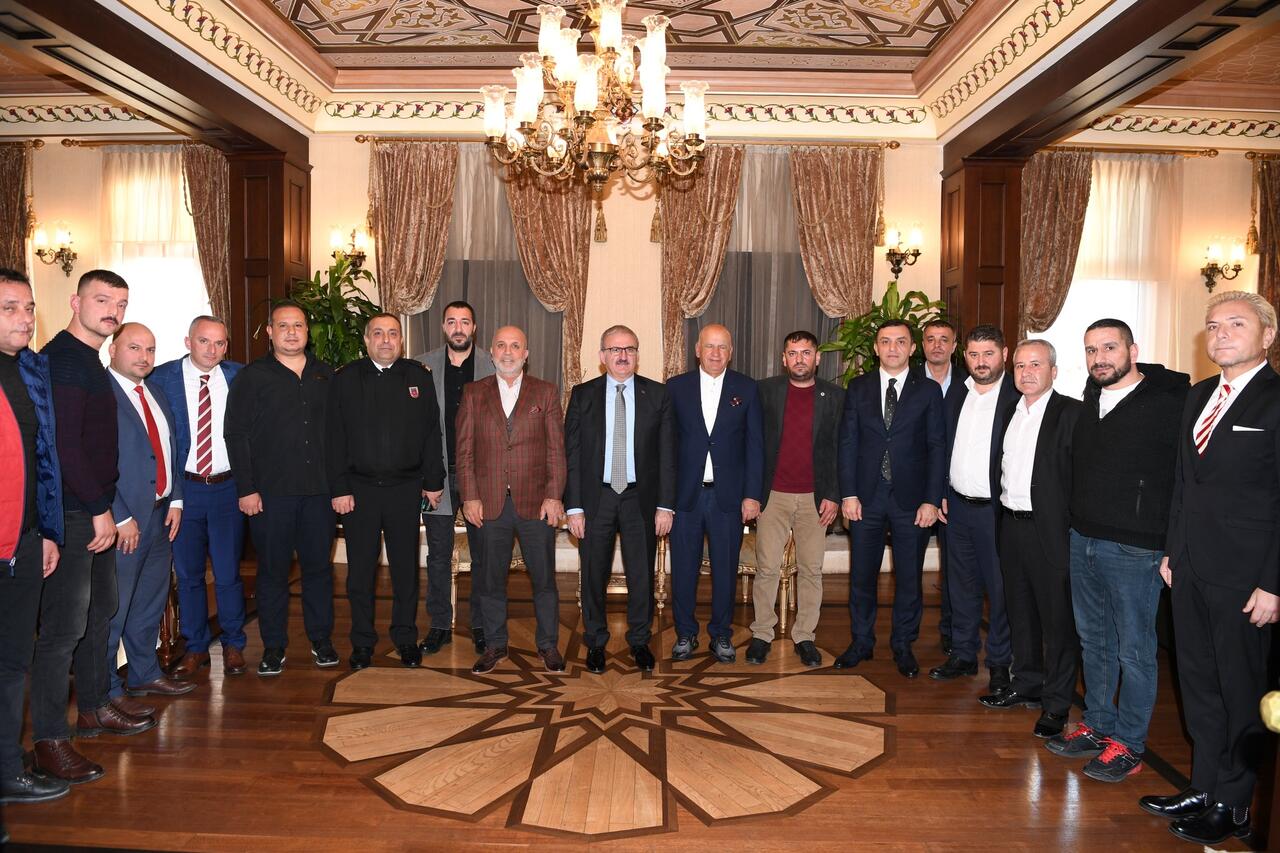 Vali, derbi gerginliğine müdahale etti
