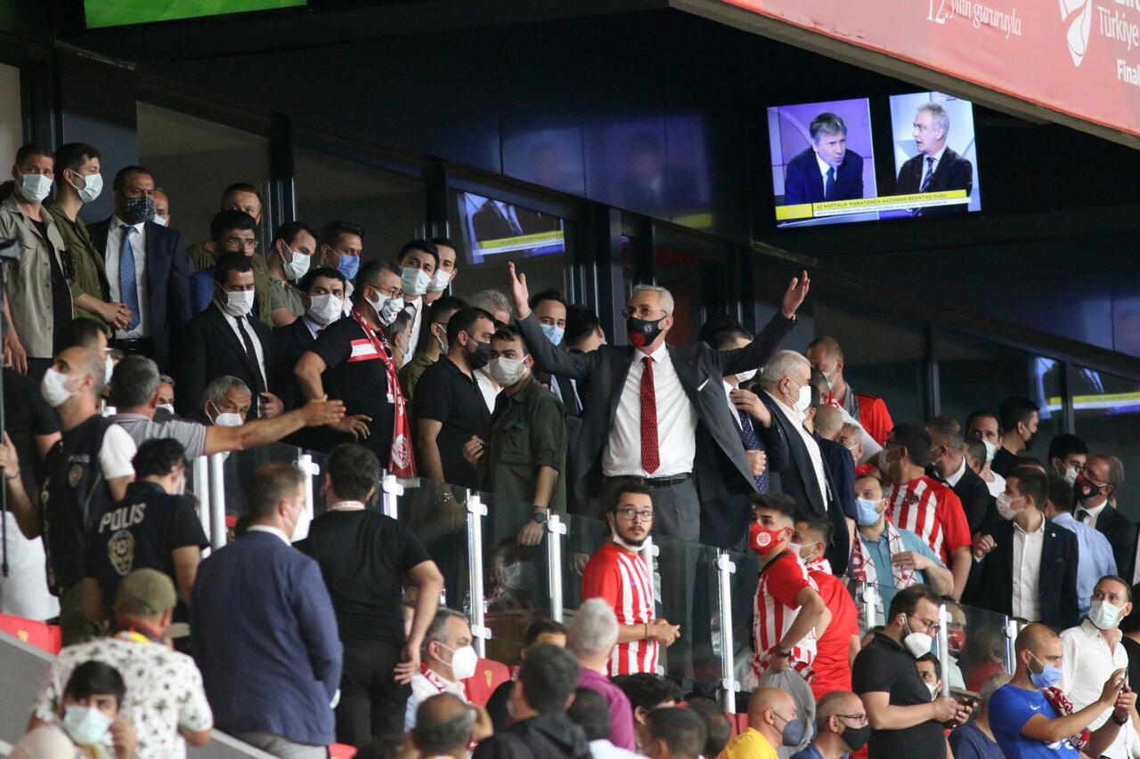 Kupa final maçında bilet dağılımı nasıldı ? Neler yaşandı