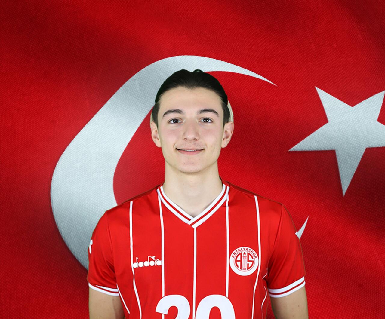 Genç hentbolcuya milli davet