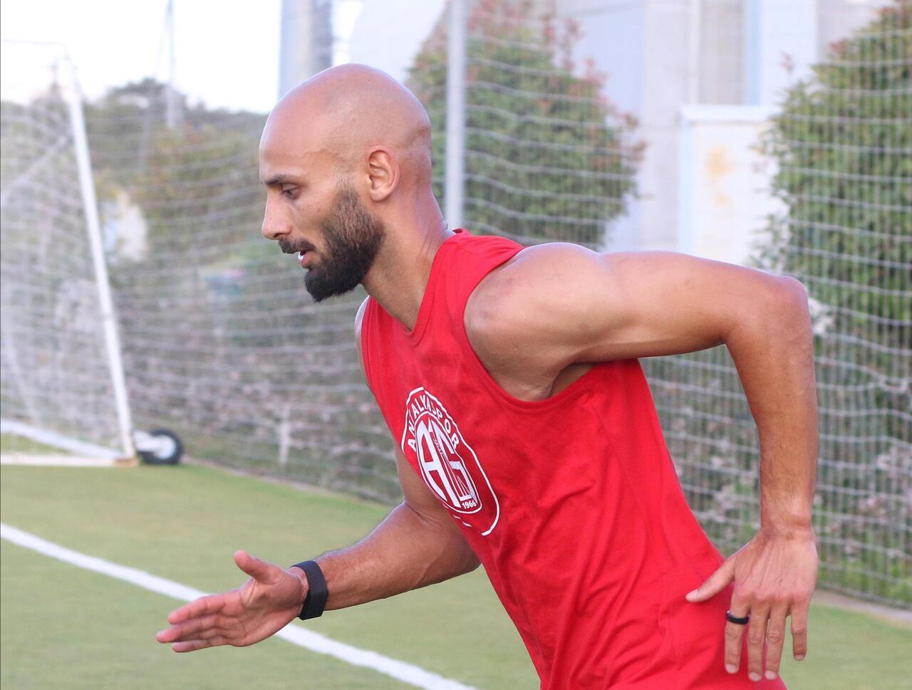 Ömer Toprak ilk çalışmasına çıktı