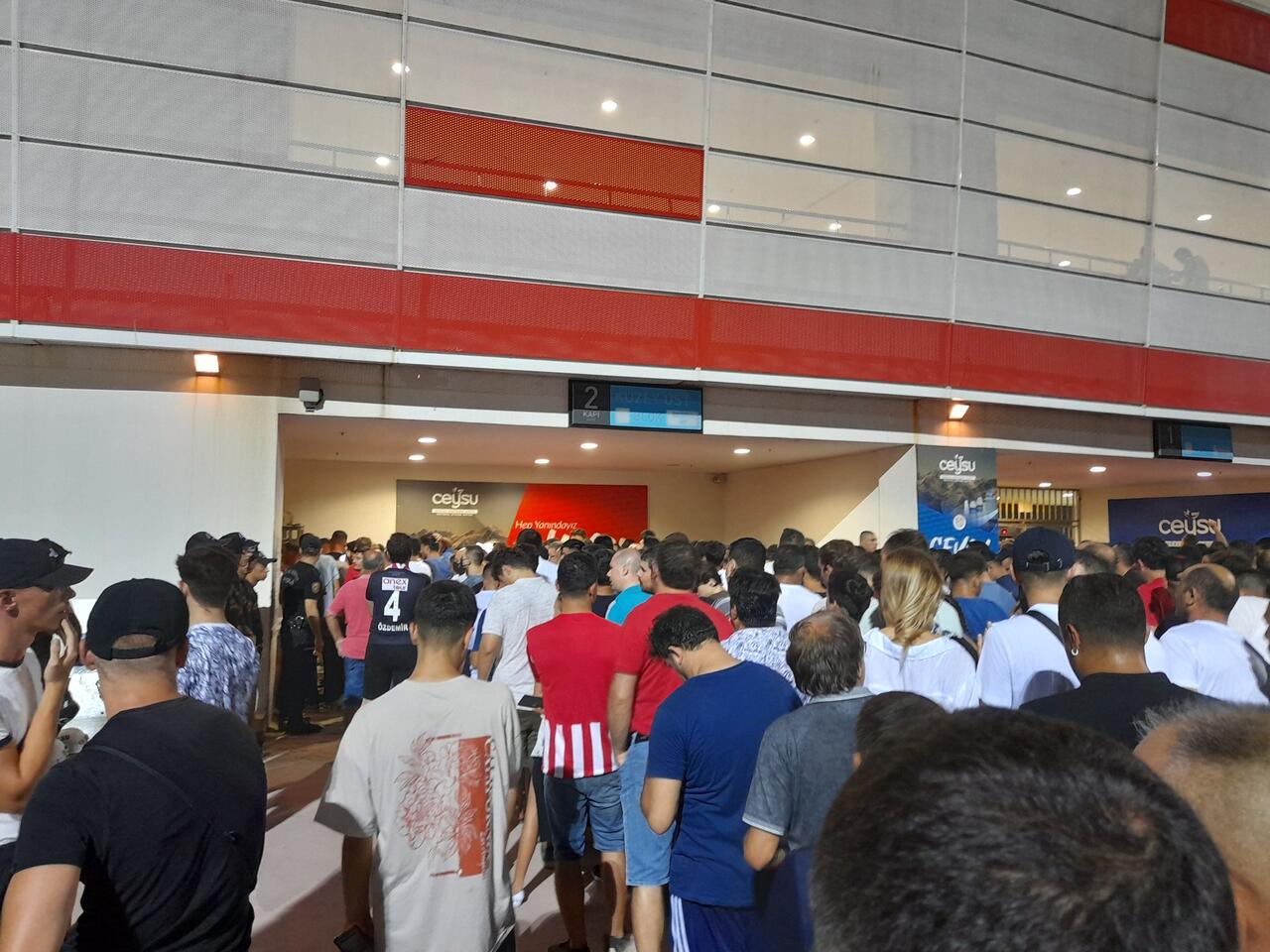 Antalyaspor taraftarının turnike çilesi