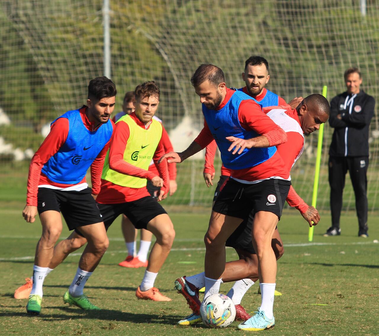 Antalyaspor mesaiye başlıyor