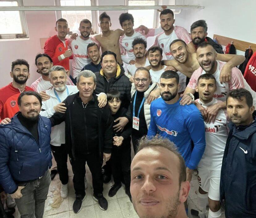 Kepez ve Kestel şampiyonluk için play off oynayacak