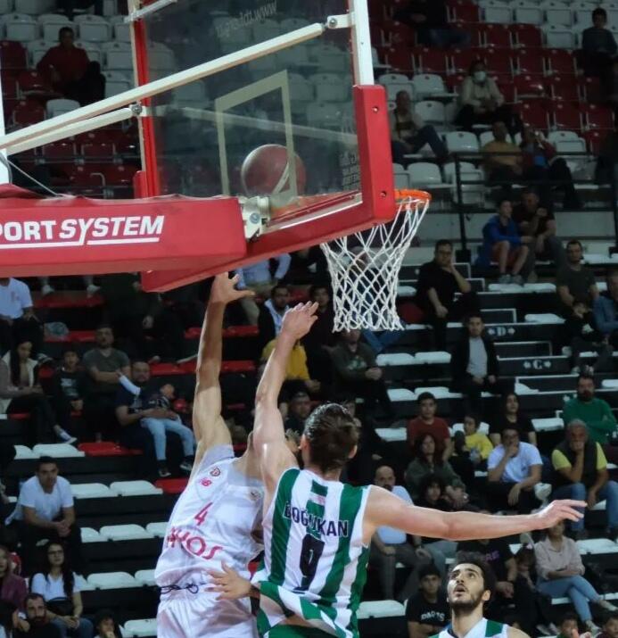 Ayos Antalya Spor liderliğe oturdu
