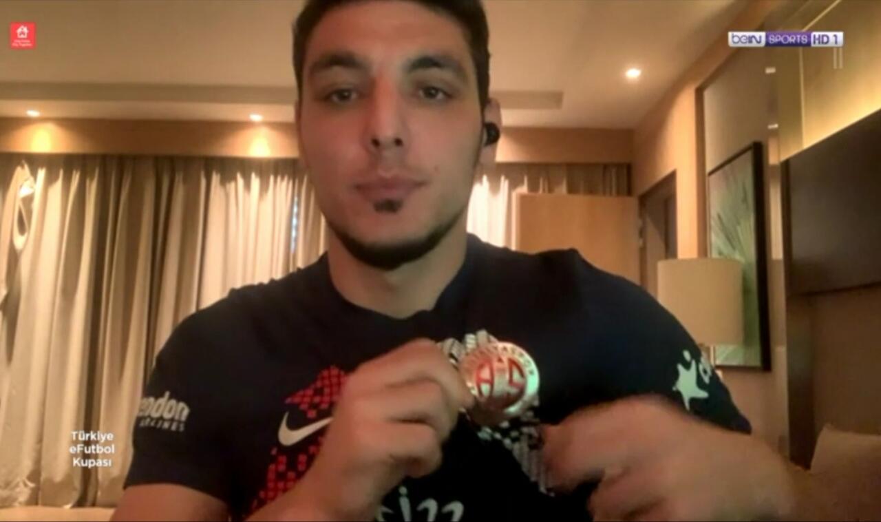 Salih Dursun turu kaptı