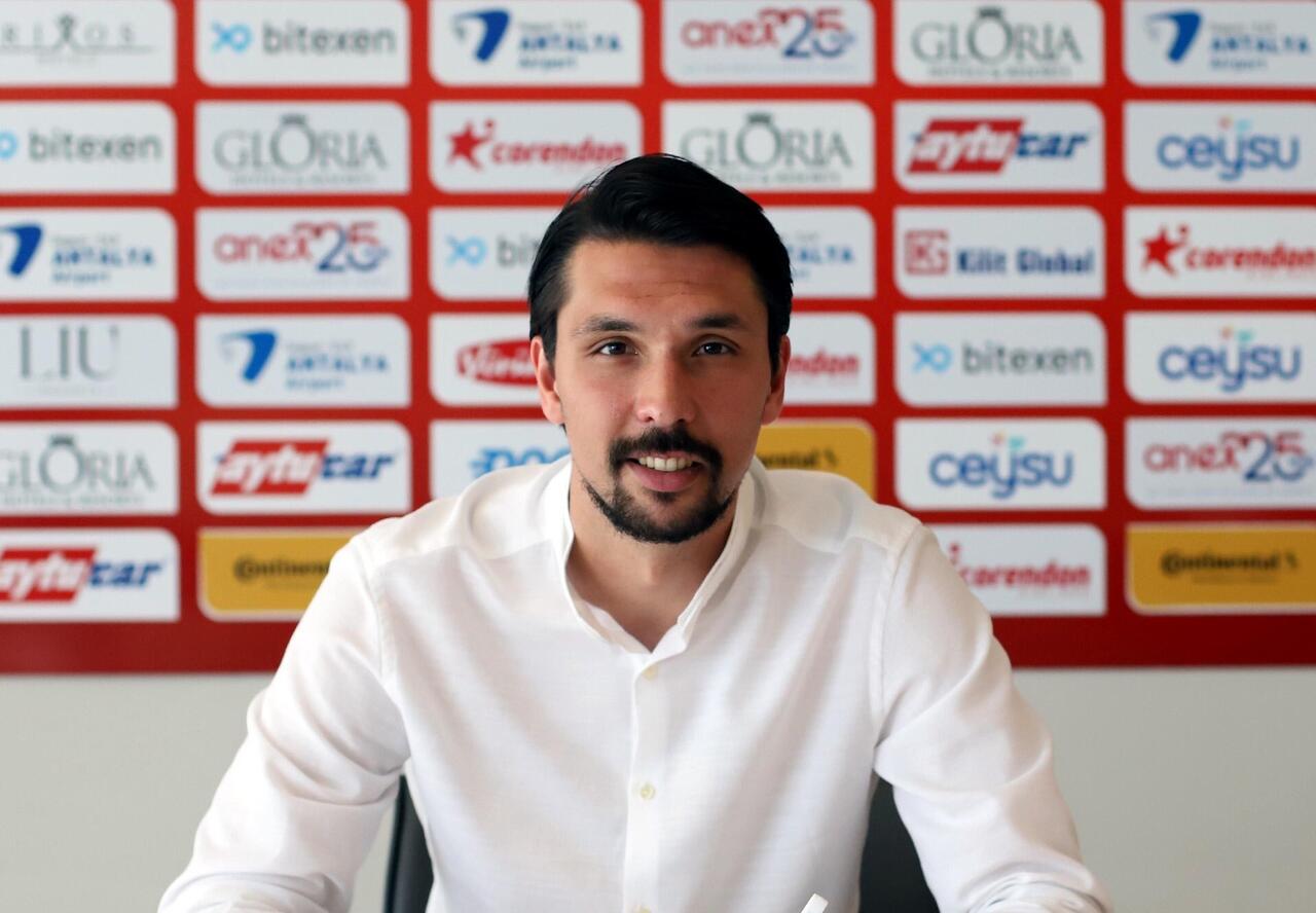 Aziz Çetin getirdi, Sabri Gülel gönderdi