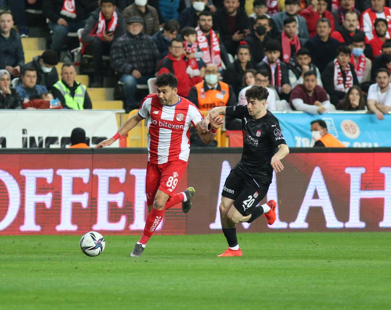 Antalyaspor yaş ortalamasında küme düştü