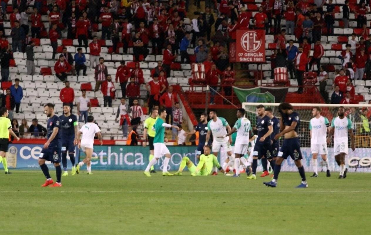 Tehlike hattına 16 puan