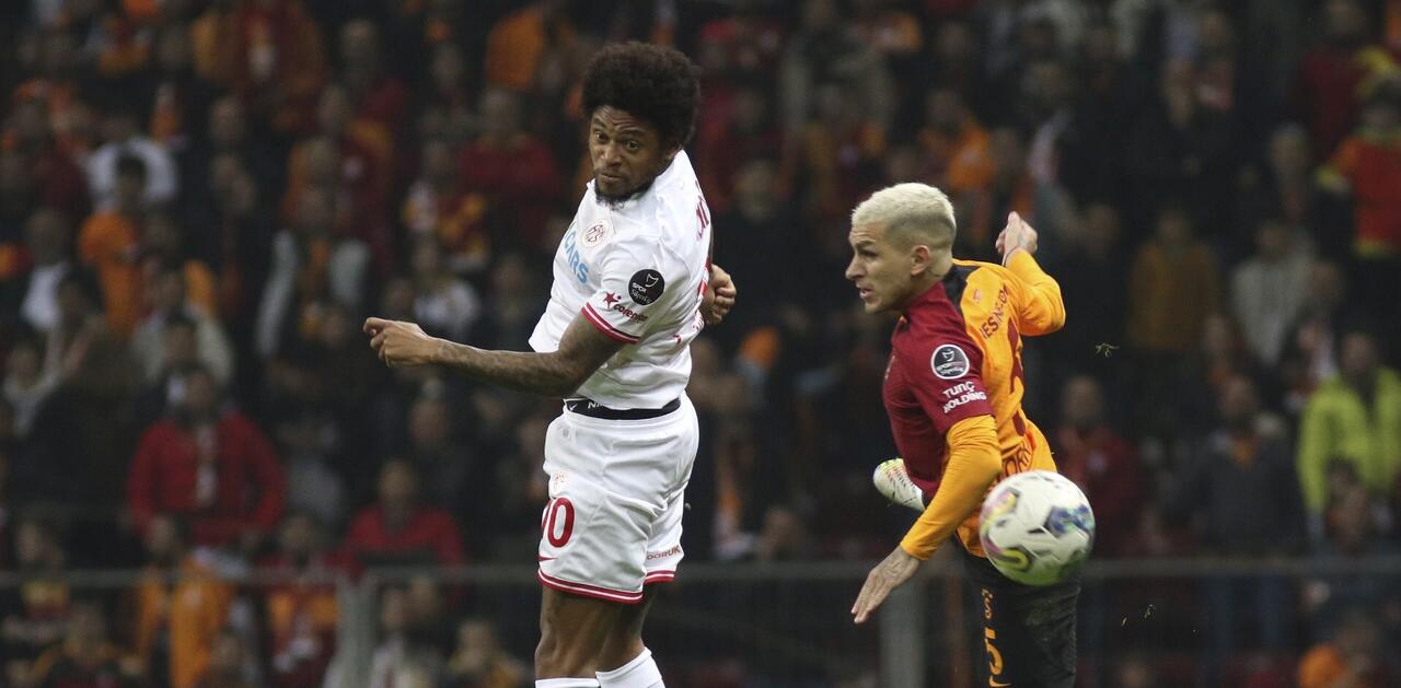 Antalyaspor golcüsünü buldu