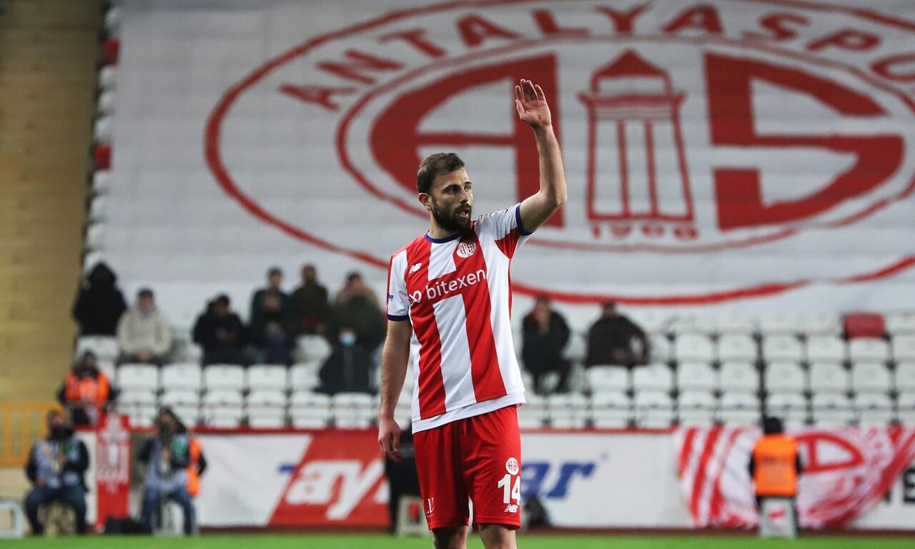 Admir Mehmedi futbolu bıraktı