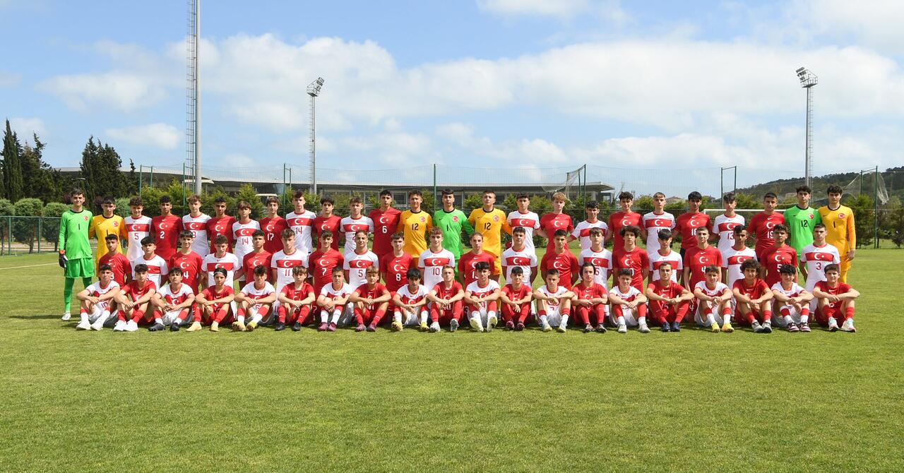 Ay-Yıldızlılardan en çok davet Antalyasporlu futbolculara geldi