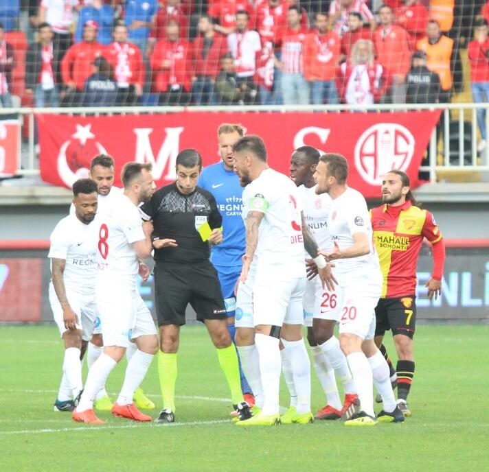 Antalyaspor en az duraklama verilen takım oldu
