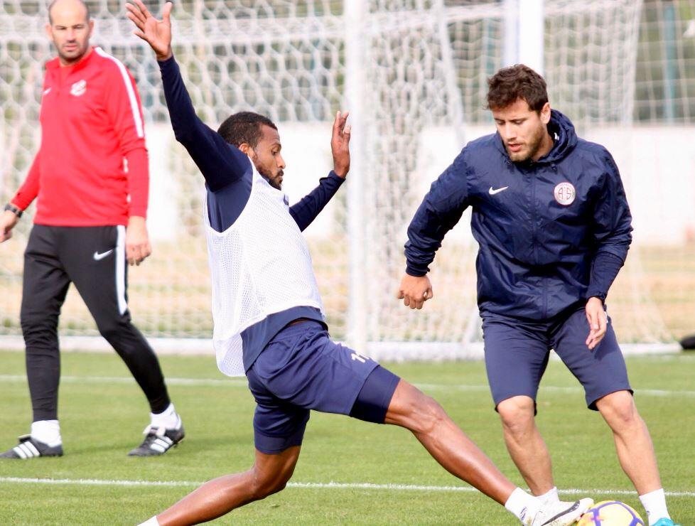 Musa Nizam ile yollar ayrıldı