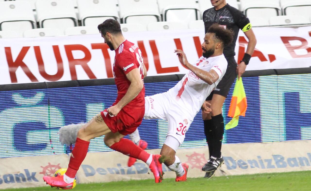 Nazım Sangare Galatasaray yolunda