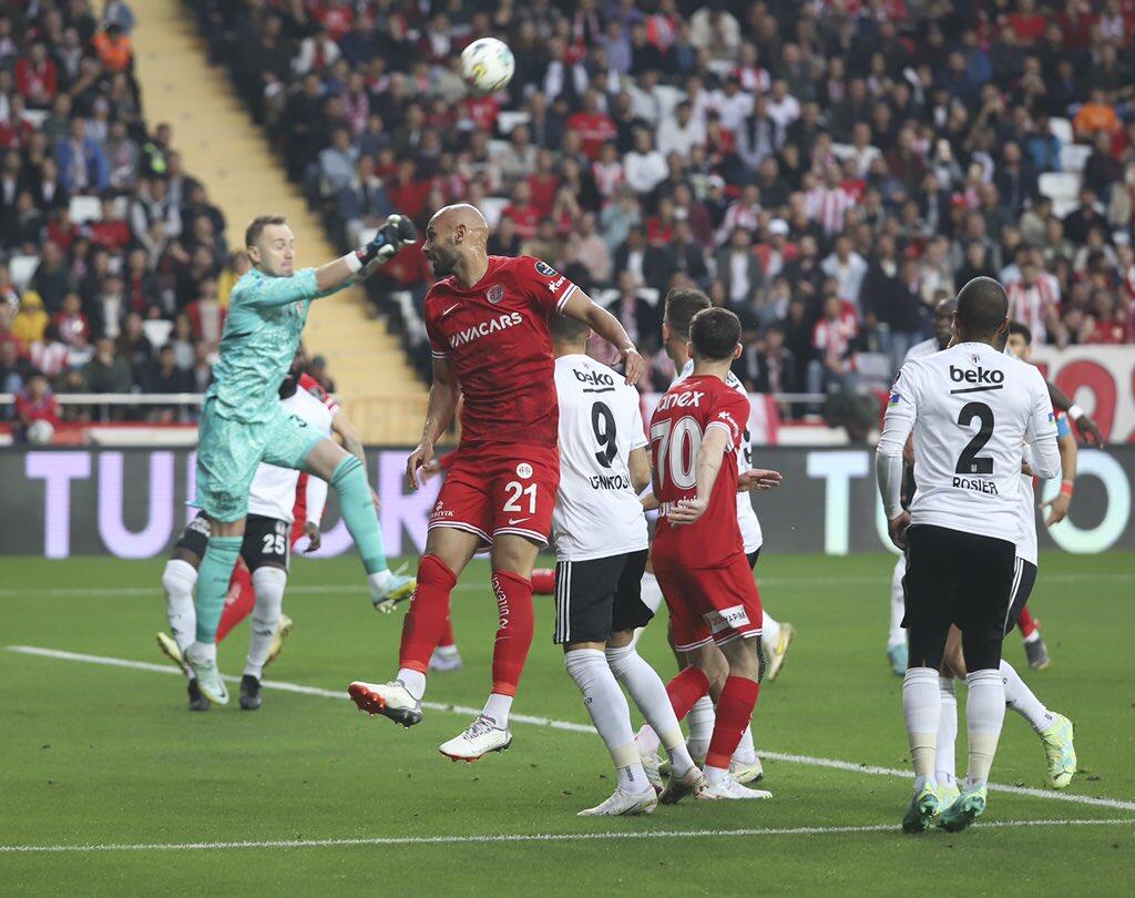 Antalyaspor savunması fark yarattı