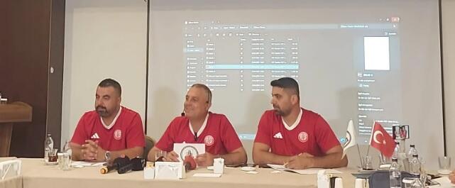 Polis gözetiminde hafriyat toplantısı